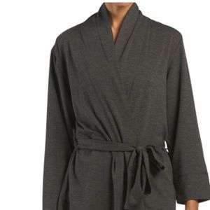 Natori NWT Long Sleeve Robe